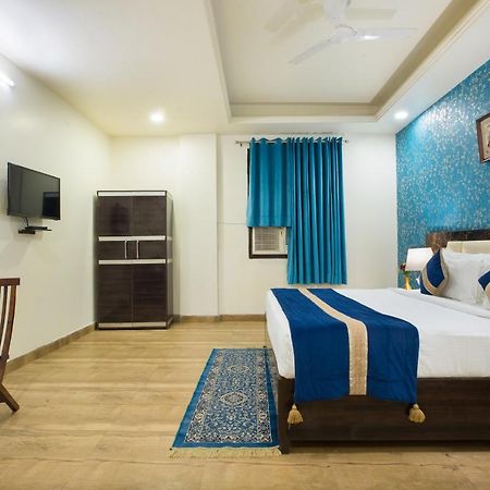The Alpino Hotel Nuova Delhi Esterno foto