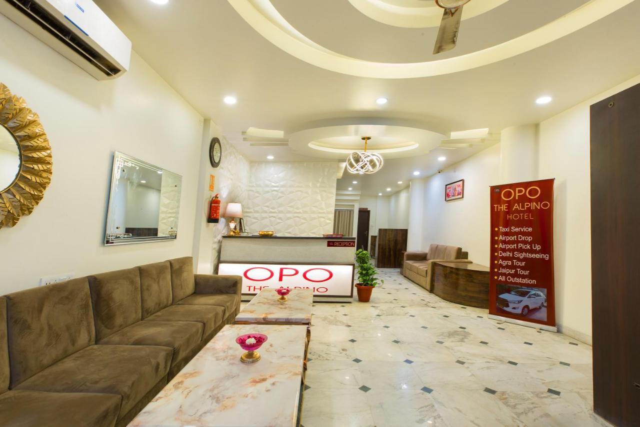 The Alpino Hotel Nuova Delhi Esterno foto