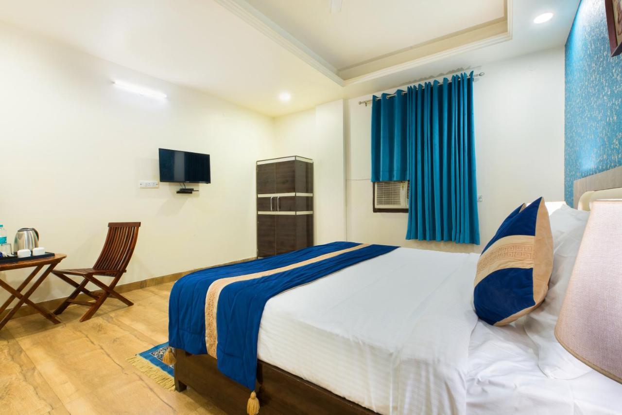 The Alpino Hotel Nuova Delhi Esterno foto