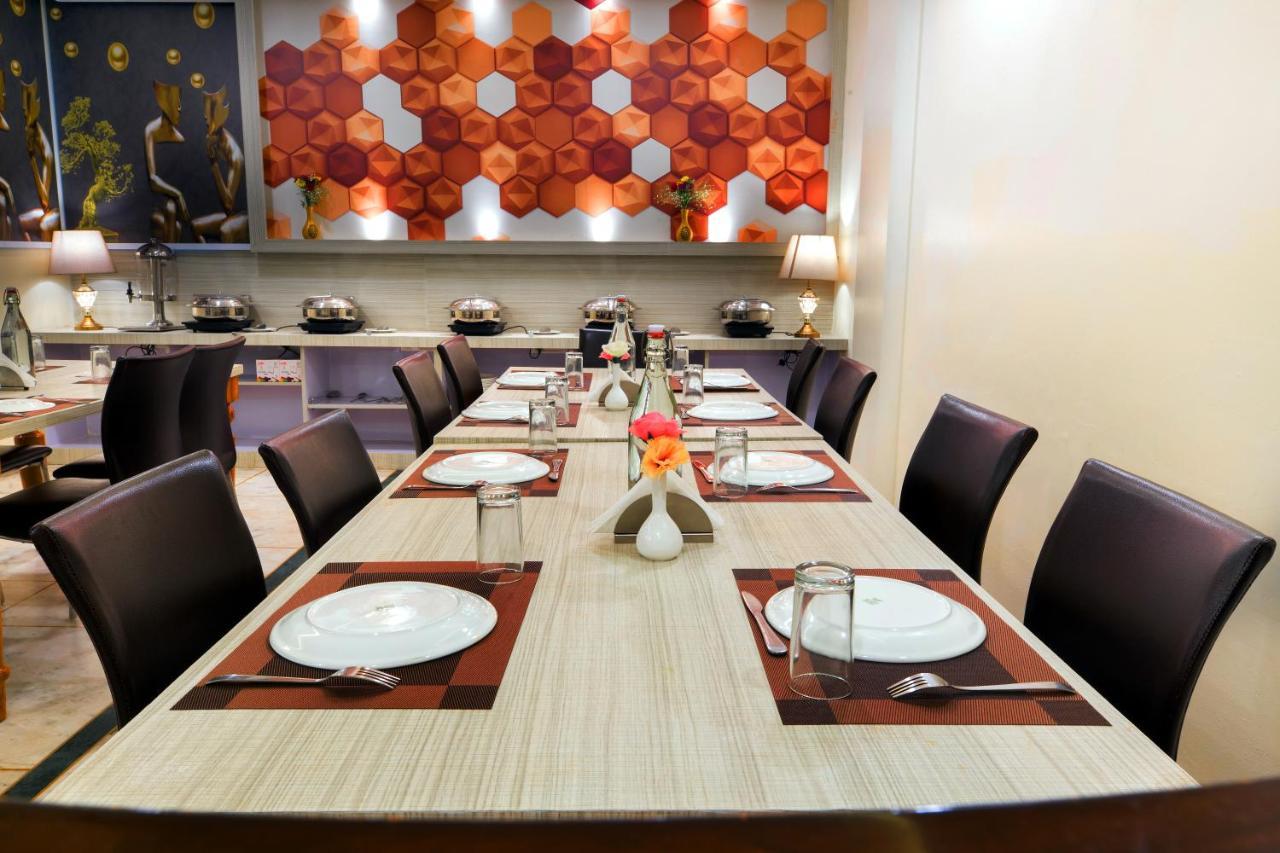 The Alpino Hotel Nuova Delhi Esterno foto