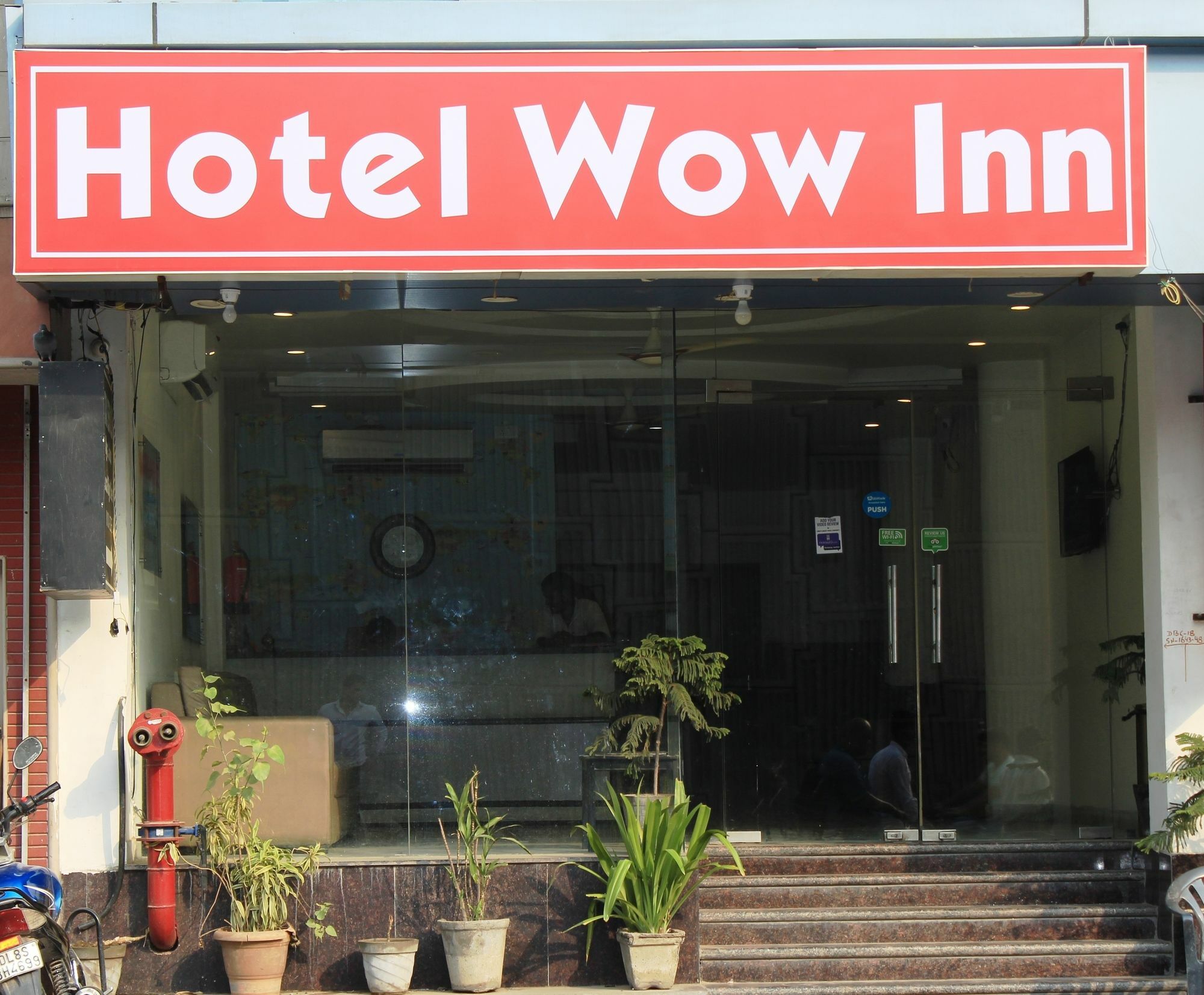 The Alpino Hotel Nuova Delhi Esterno foto